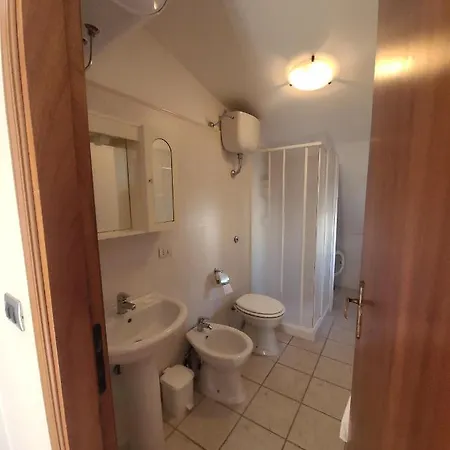 Stunning Views, 2-bed In Apartment