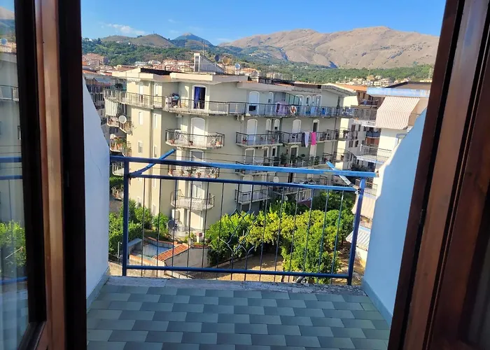 Stunning Views, 2-bed In Apartamento